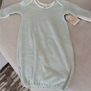 Green and White Paty gown NWT and w/bow